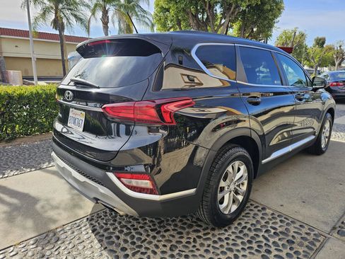 Used 2020 Hyundai Santa Fe SE w/ Cargo Package image 5