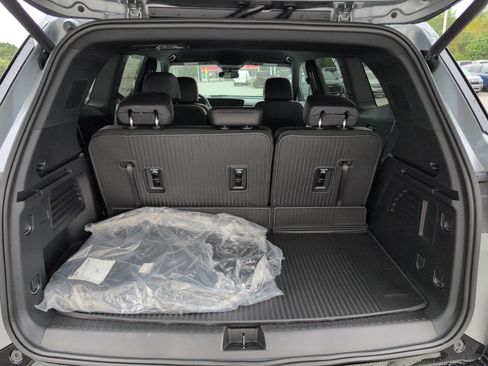 New 2026 Buick Enclave Sport Touring w/ LPO, Floor Liner Package image 6