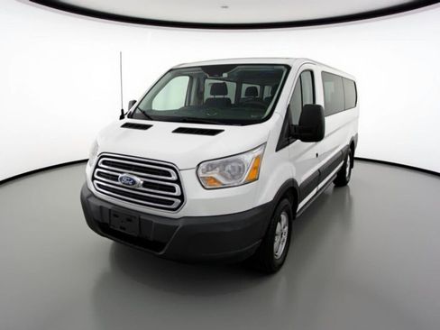 Used 2017 Ford Transit 350 XLT image 3