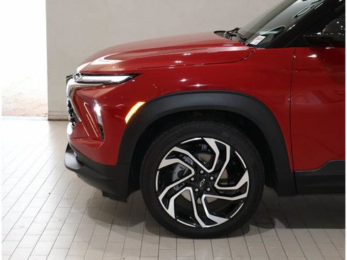 Used 2026 Chevrolet TrailBlazer RS w/ Convenience Package FWD image 4