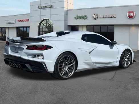 Used 2024 Chevrolet Corvette Z06 w/ Stealth Interior Trim Package RWD image 7