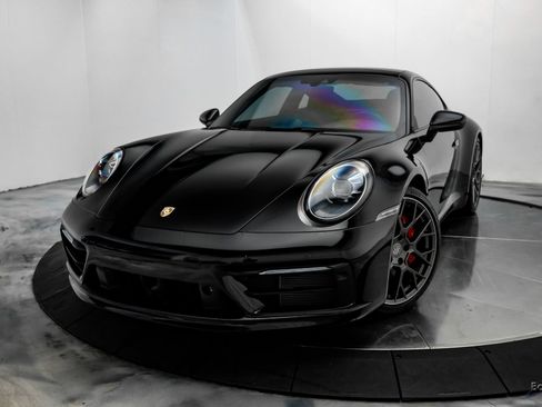 Used 2020 Porsche 911 Carrera 4S image 3