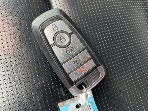 Used 2023 Ford Escape Platinum AWD/4WD image 24
