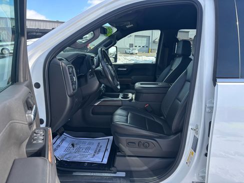 Used 2022 Chevrolet Silverado 2500 High Country w/ Z71 Off-Road Package image 9