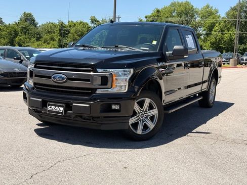 Used 2018 Ford F150 XLT w/ Equipment Group 302A Luxury AWD/4WD image 3