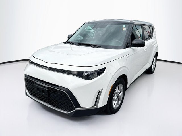 Certified 2024 Kia Soul S FWD image 1