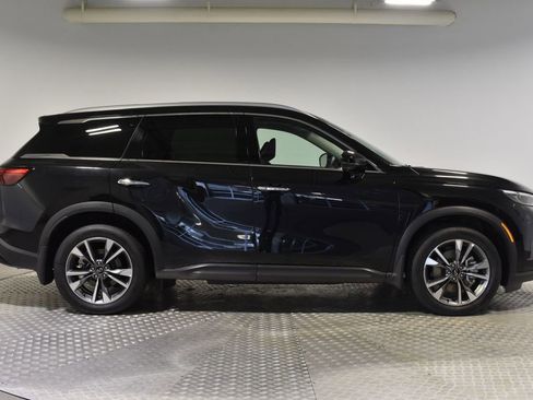 Certified 2025 INFINITI QX60 Luxe w/ Vision Package image 7