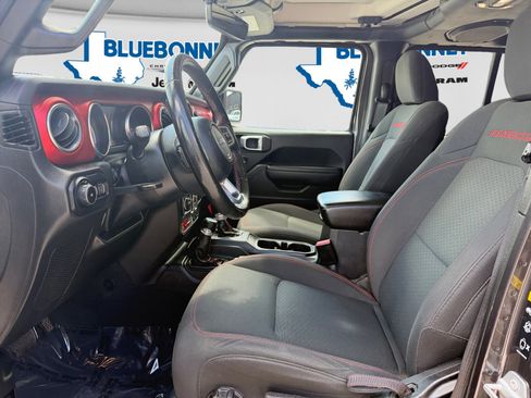 Used 2022 Jeep Wrangler Unlimited Rubicon w/ Xtreme Recon 35" Tire Package AWD/4WD image 11
