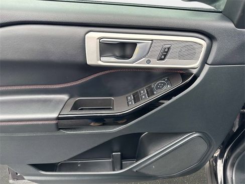 Used 2023 Ford Explorer ST-Line w/ Class IV Trailer Tow Package image 16