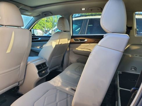 New 2026 Volkswagen Atlas SE FWD image 5