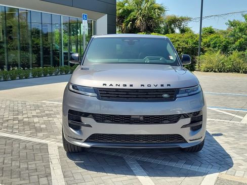 Used 2024 Land Rover Range Rover Sport Dynamic SE AWD/4WD image 8