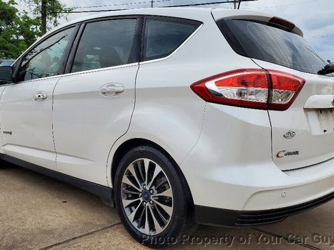 Used 2018 Ford C-MAX Titanium w/ Equipment Group 301A image 13