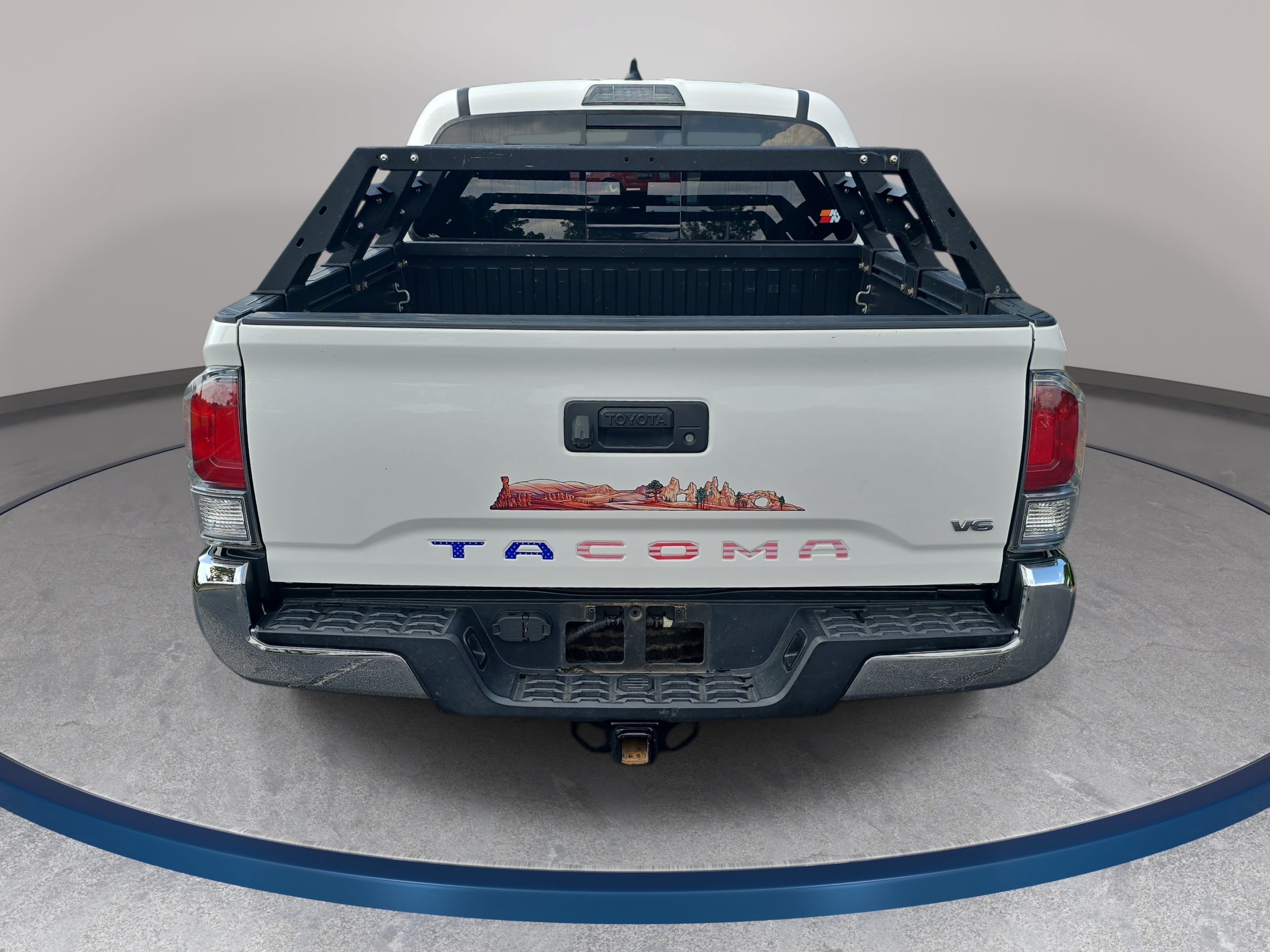 Used 2020 Toyota Tacoma TRD Off-Road AWD/4WD image 6