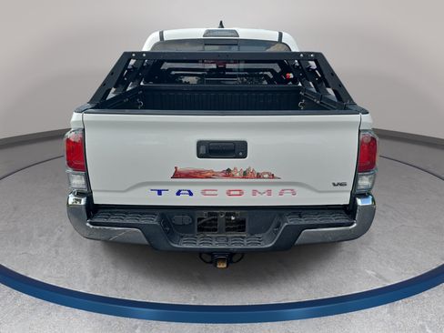 Used 2020 Toyota Tacoma TRD Off-Road AWD/4WD image 6