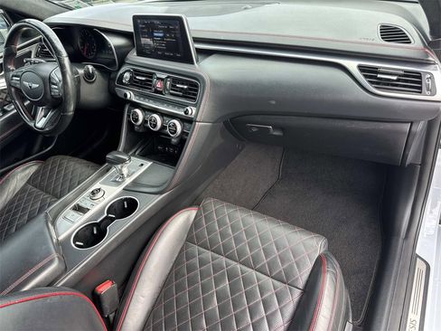 Used 2019 Genesis G70 2.0T Advanced w/ Sport Package image 16