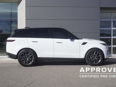Used 2024 Land Rover Range Rover Sport SE AWD/4WD image 7