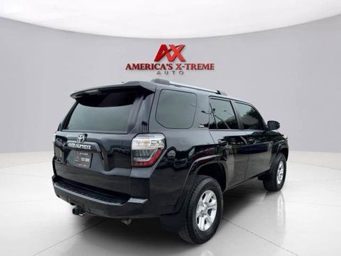 Used 2024 Toyota 4Runner SR5 AWD/4WD image 6