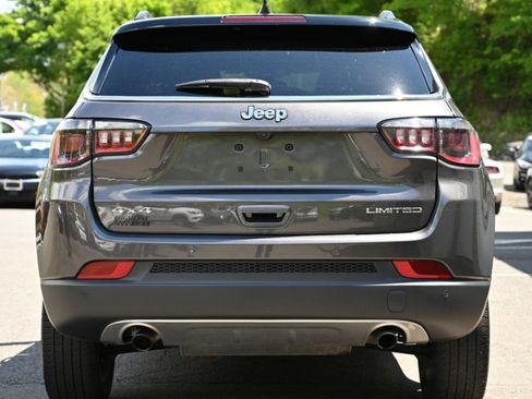 Used 2023 Jeep Compass Limited w/ Sun and Sound Group AWD/4WD image 5