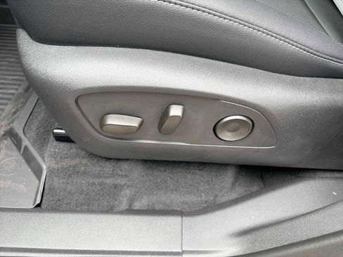 New 2026 Chevrolet Traverse LT w/ Driver Confidence Package FWD image 17