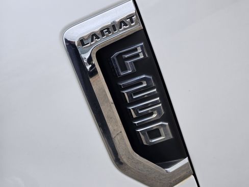 Used 2020 Ford F250 Lariat w/ Lariat Ultimate Package image 8