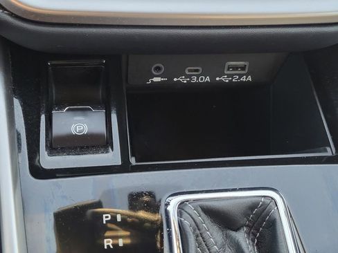 Used 2023 Subaru Outback Limited image 27