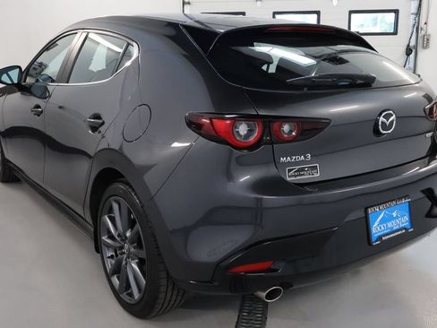 Used 2022 MAZDA MAZDA3 s FWD image 5