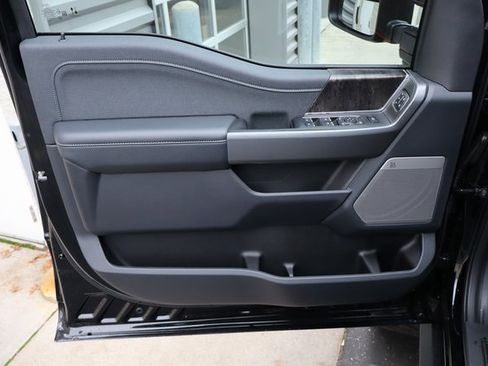 New 2026 Ford F250 Lariat w/ Black Appearance Package image 26