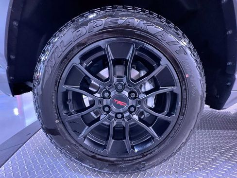 Used 2025 Toyota Tundra SR5 AWD/4WD image 10