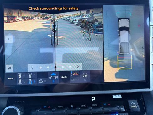 Used 2025 Toyota Tundra Platinum image 47