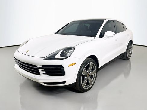 Used 2022 Porsche Cayenne S AWD/4WD image 1