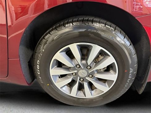 Used 2020 Chrysler Pacifica Touring-L Plus w/ Advanced Safetytec Group image 37