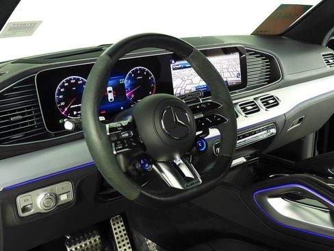 Used 2025 Mercedes-Benz GLE 63 AMG S image 30