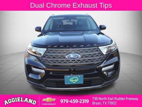 Used 2023 Ford Explorer XLT w/ Equipment Group 202A image 9