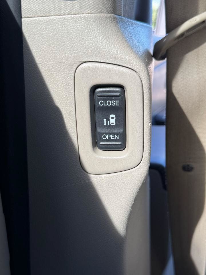 Used 2016 Honda Odyssey Touring image 47