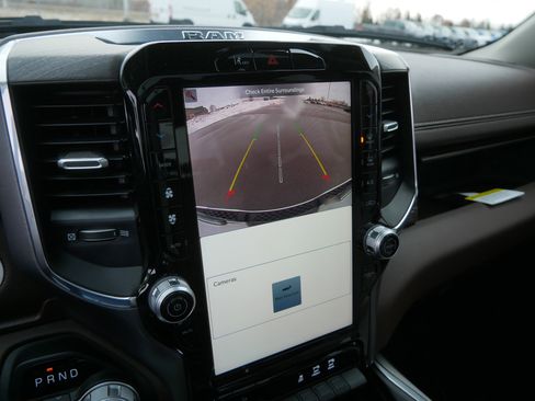 Used 2025 RAM 1500 Laramie image 37