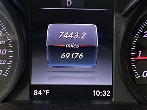 Used 2018 Mercedes-Benz GLC 300 image 13