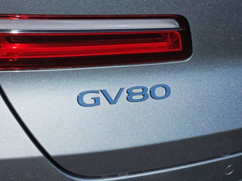 Certified 2025 Genesis GV80 3.5T Prestige AWD/4WD image 11