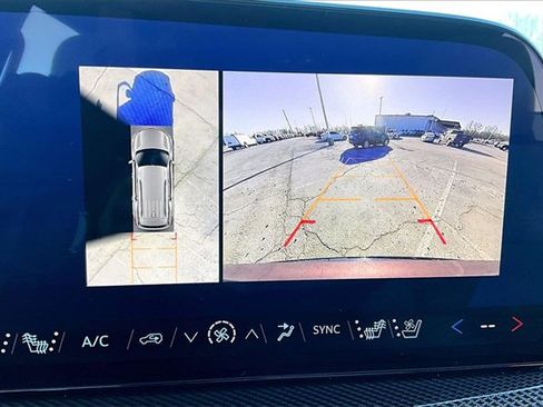 Used 2025 Chevrolet Traverse High Country image 14