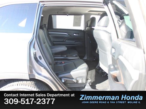 Used 2019 Toyota Highlander Limited image 10