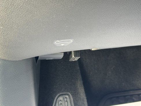 New 2026 Jeep Compass Latitude w/ Sun and Sound Group image 14