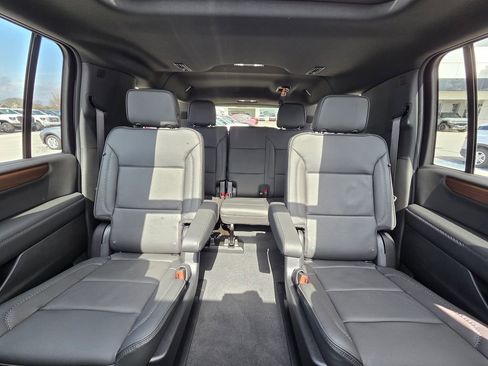 New 2026 GMC Yukon XL Denali w/ Sun & Power Step Package AWD/4WD image 29