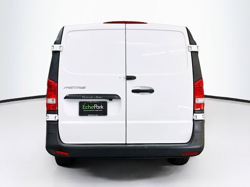 Used 2021 Mercedes-Benz Metris image 7