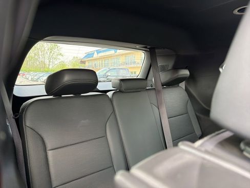 Used 2025 Buick Enclave Sport Touring w/ LPO, Floor Liner Package AWD/4WD image 14