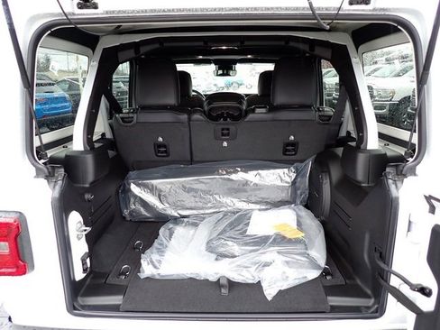 New 2025 Jeep Wrangler Sahara w/ Safety Group image 6