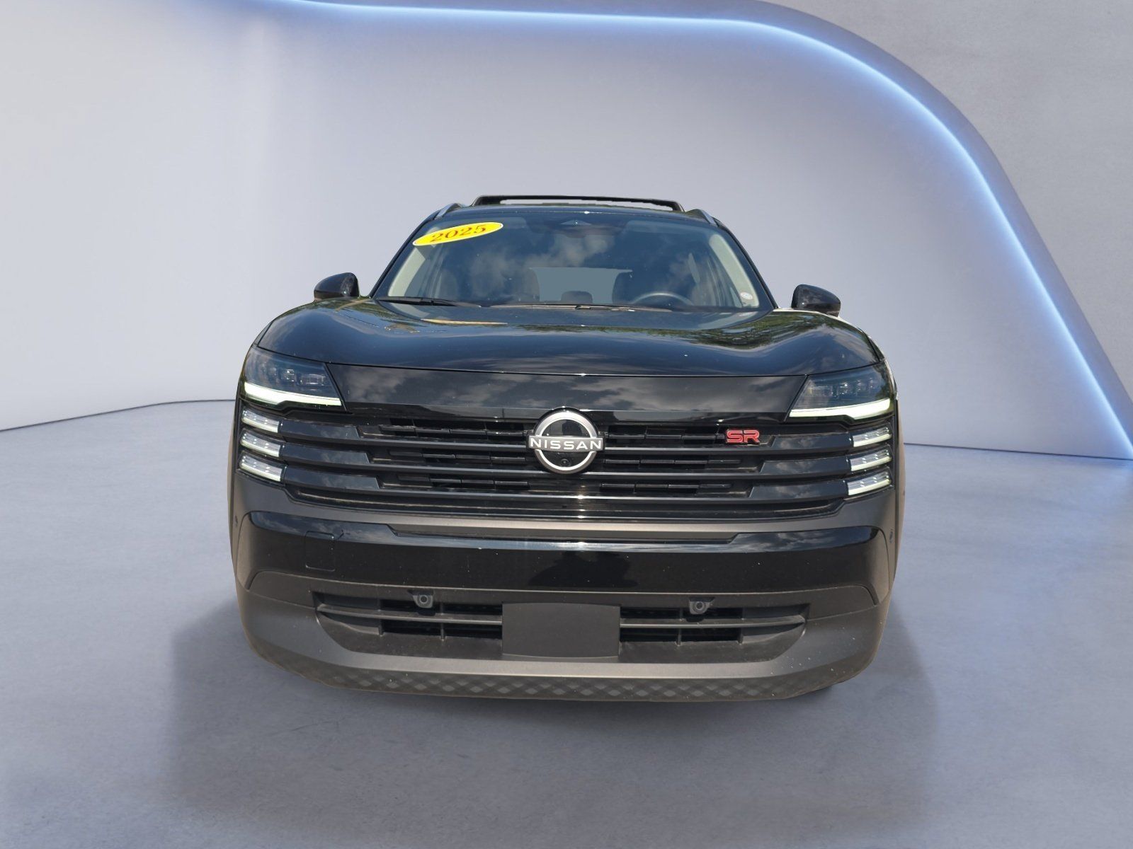 Used 2025 Nissan Kicks SR AWD/4WD image 9