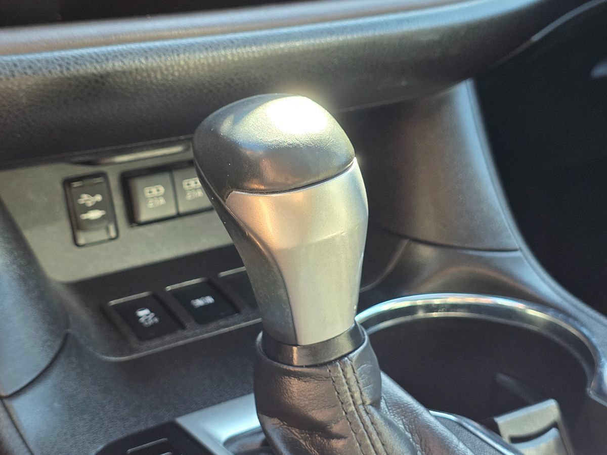 Used 2018 Toyota Highlander XLE FWD image 49