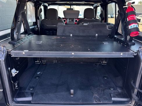 Used 2019 Jeep Wrangler Unlimited Rubicon image 18