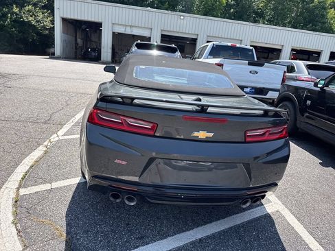 Used 2016 Chevrolet Camaro SS RWD image 10