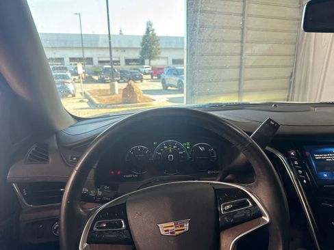 Used 2015 Cadillac Escalade ESV Premium AWD/4WD image 23