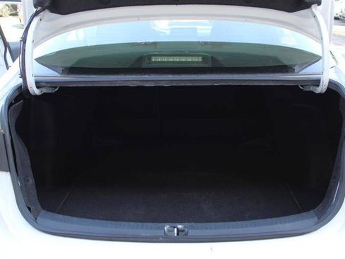 Used 2021 Toyota Corolla LE FWD image 23